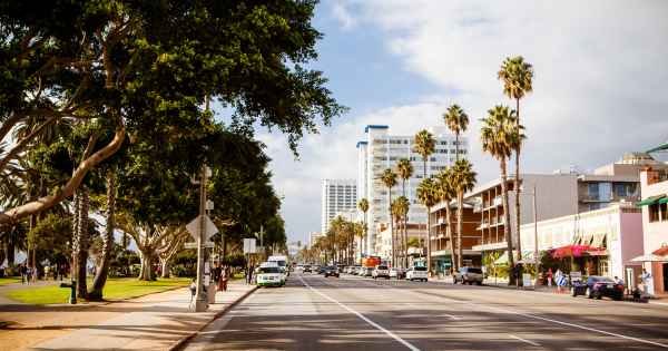 Photograph of santa monica, california (home of Yosh Communications marketing & PR agency)